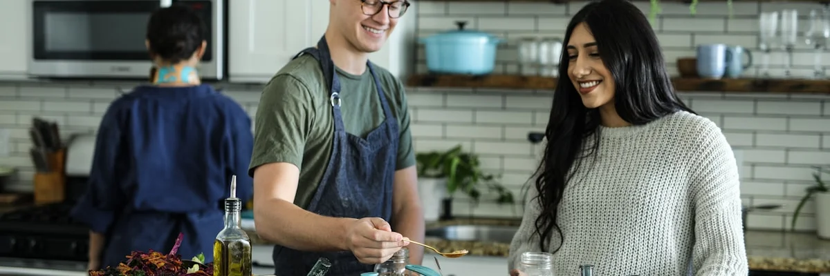 Professional Chef de Partie in Fine Dining Kitchen